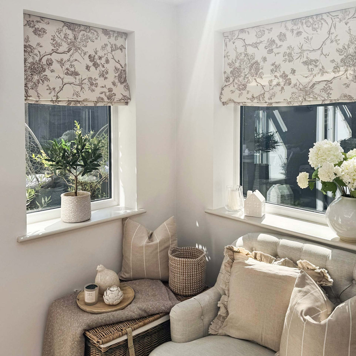 Jolie Toile De Jouy Patterned Custom Roman Shades