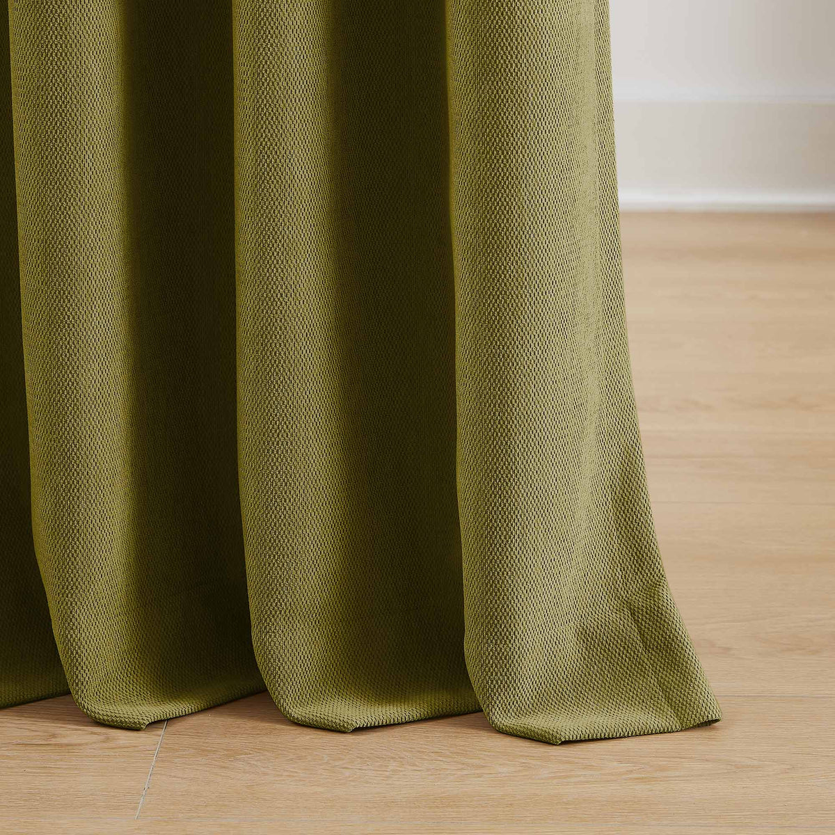 Scott Heavyweight Soft Checked Curtains